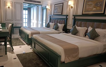 Royal Exclusive Room